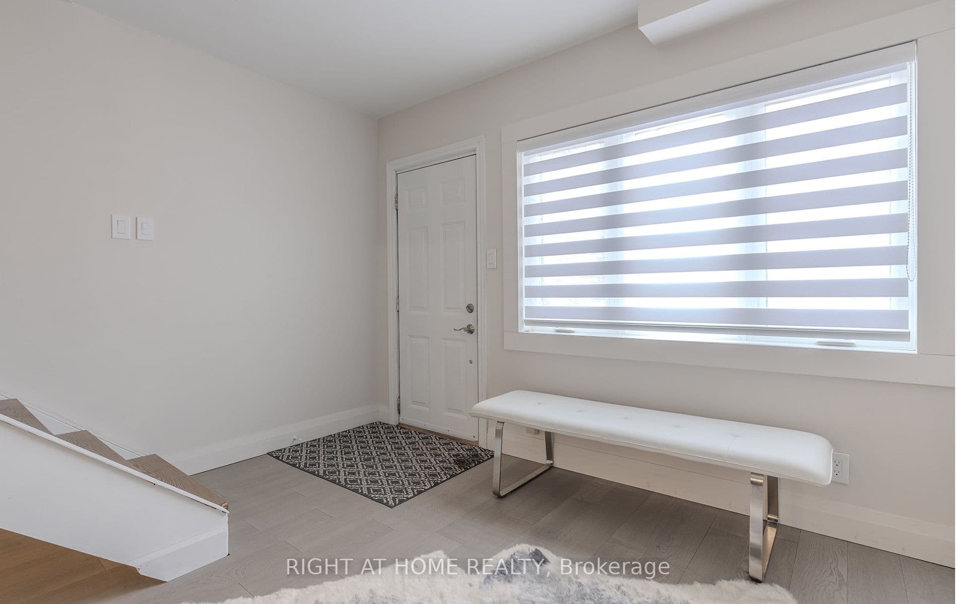 15 Hamstead Avenue, Toronto, ON M4C 2S3
