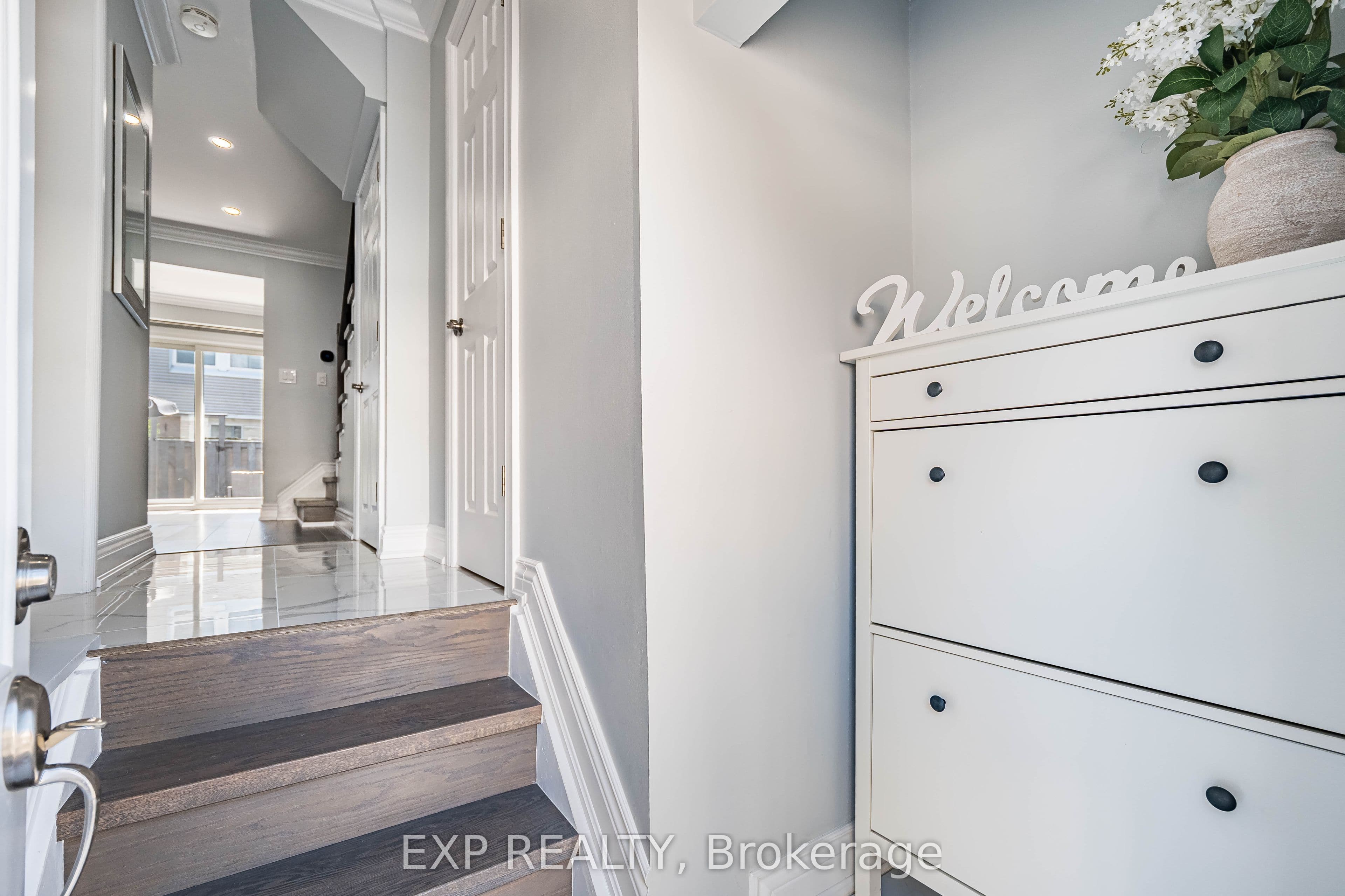 400 Mississauga Valley Boulevard 38, Mississauga, ON L5A 3N6