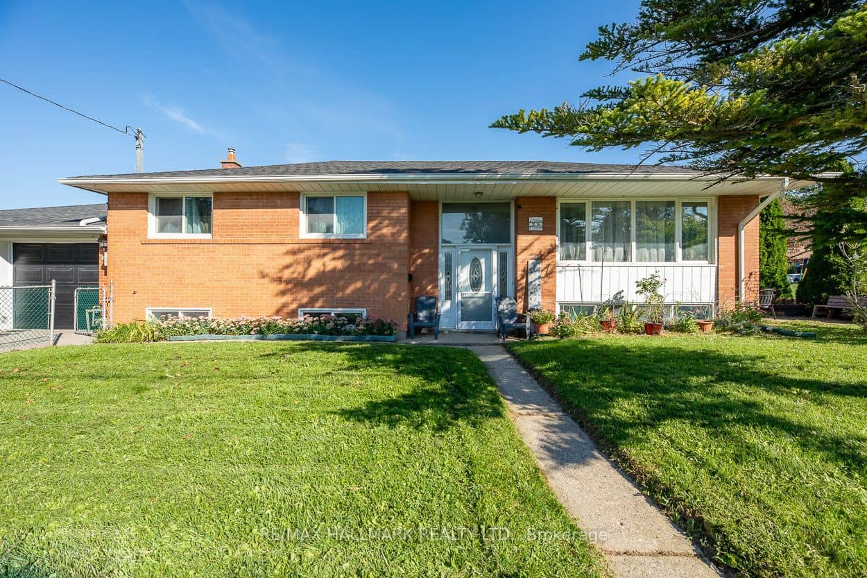 28 Fermoy Road, Toronto, ON M1M 3J4
