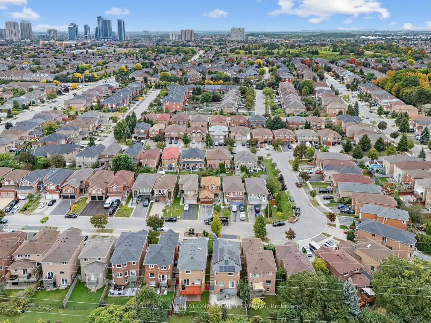 668 Driftcurrent Road, Mississauga, ON L4Z 3Z4