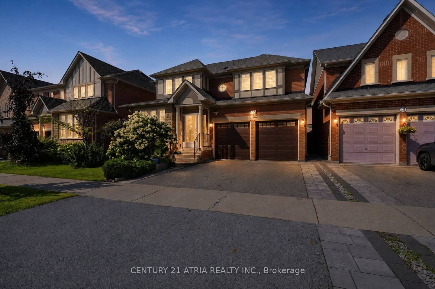 136 Rollinghill Road, Richmond Hill, ON L4E 4E1