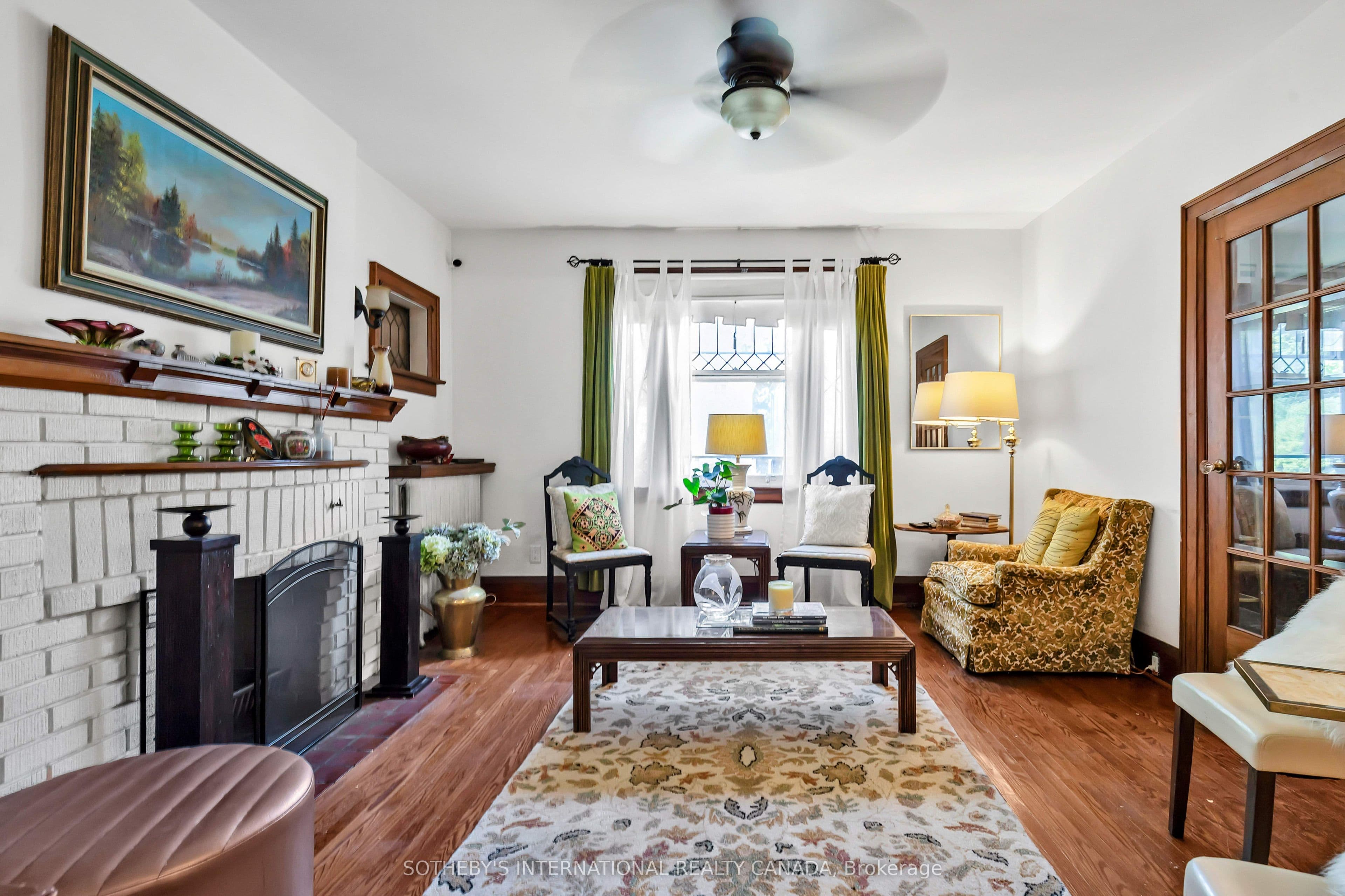 36 Hadley Road, Toronto, ON M4S 2N9