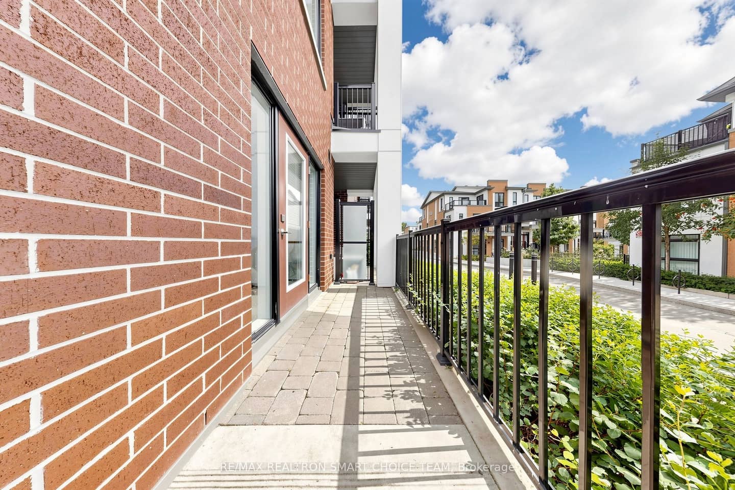 130 Canon Jackson Drive 108, Toronto, ON M5M 0B7