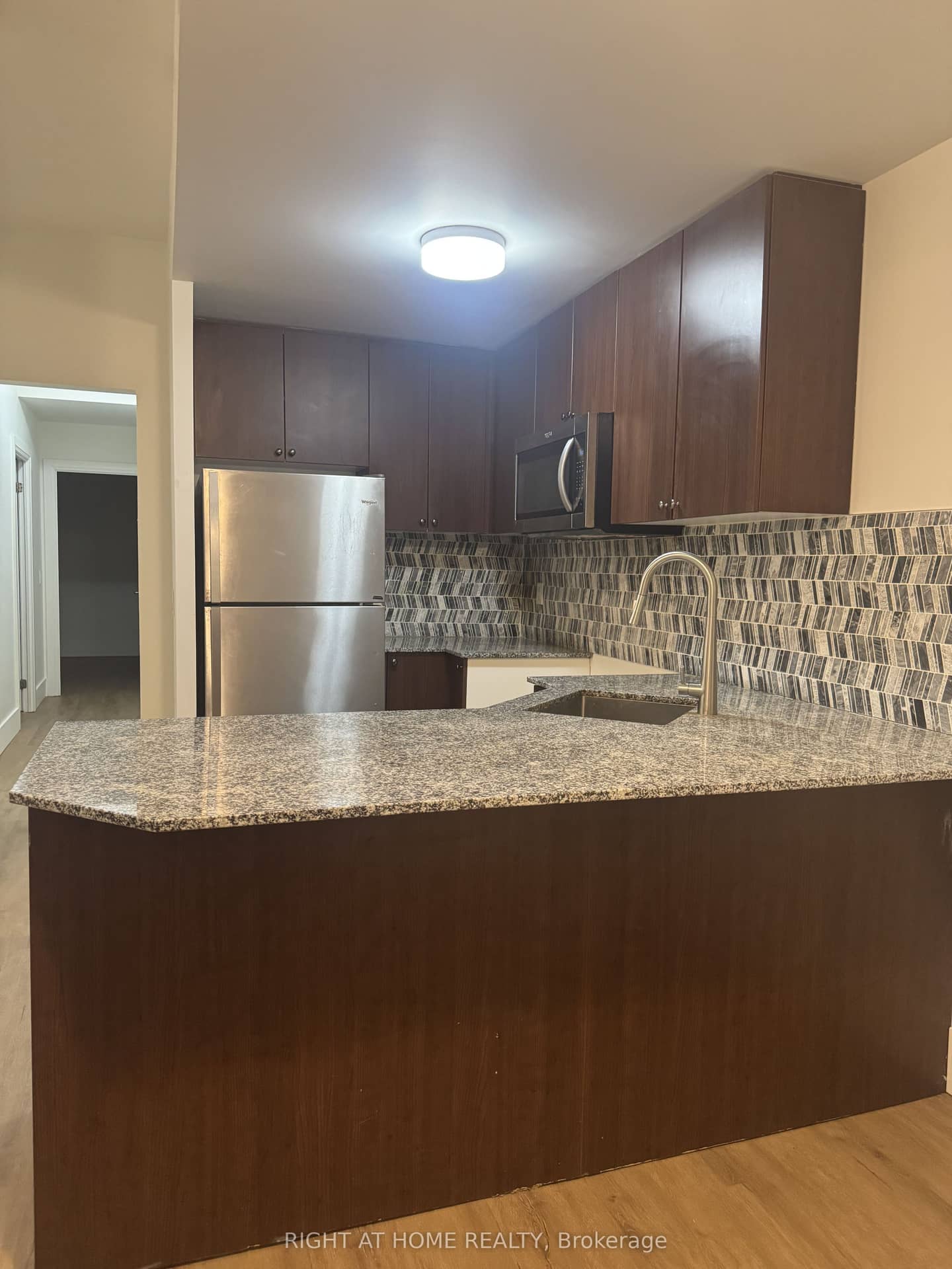 5289 Hwy 7 Street E 701, Vaughan, ON L4L 0J1