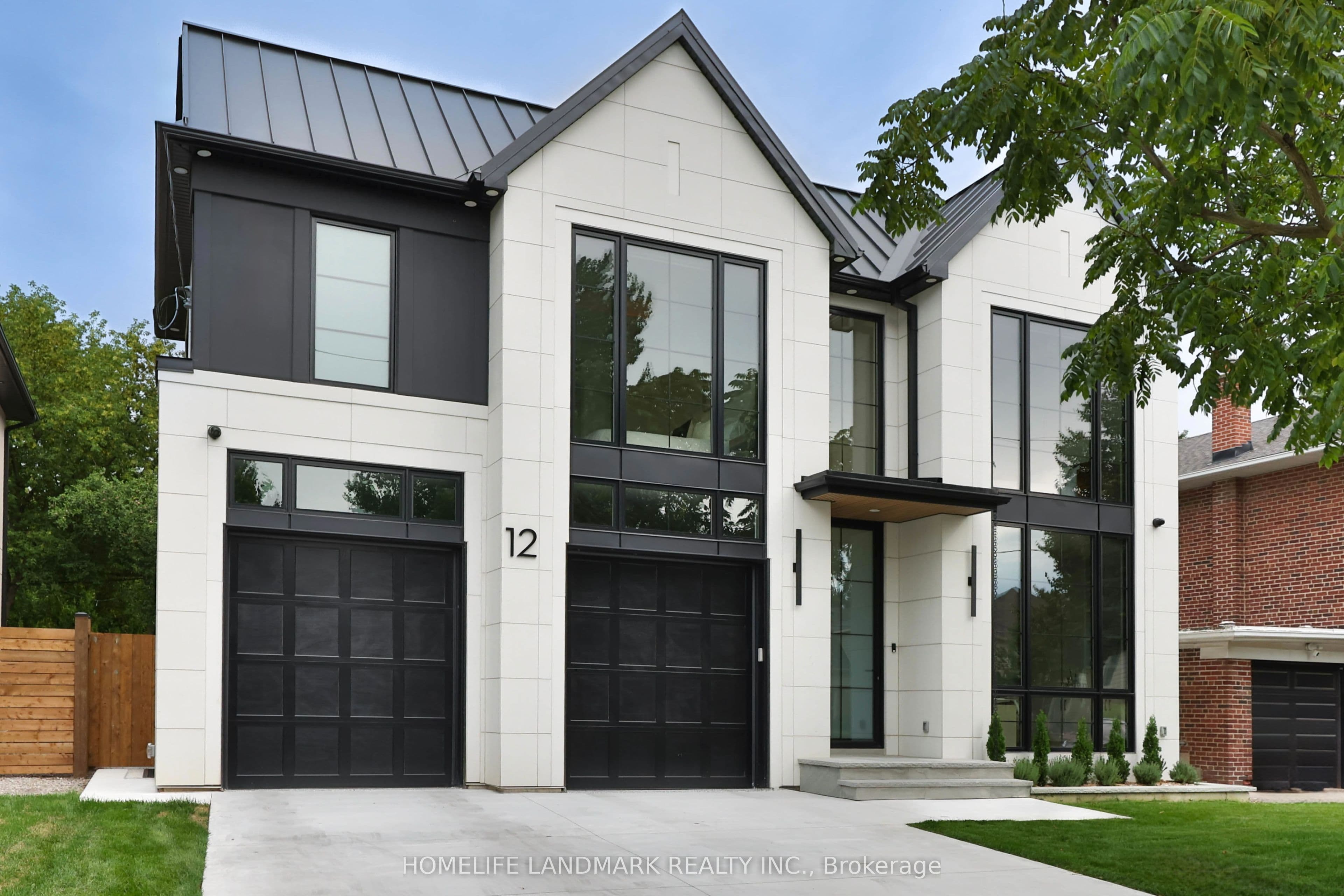 12 Bernice Avenue, Toronto, ON M8Y 1Z6