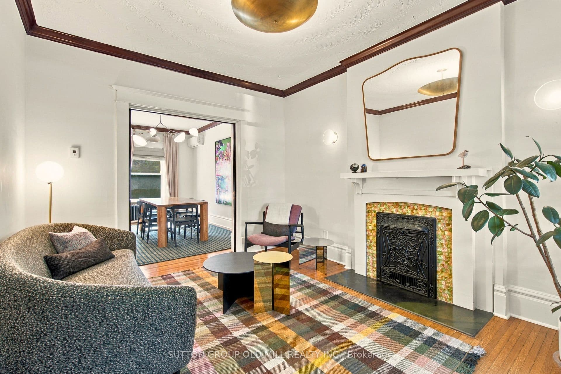 245 St Johns Road, Toronto, ON M6P 1V3