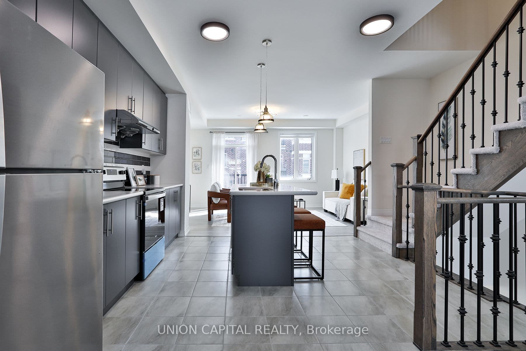 5 Sissons Way, Markham, ON L6B 1R2