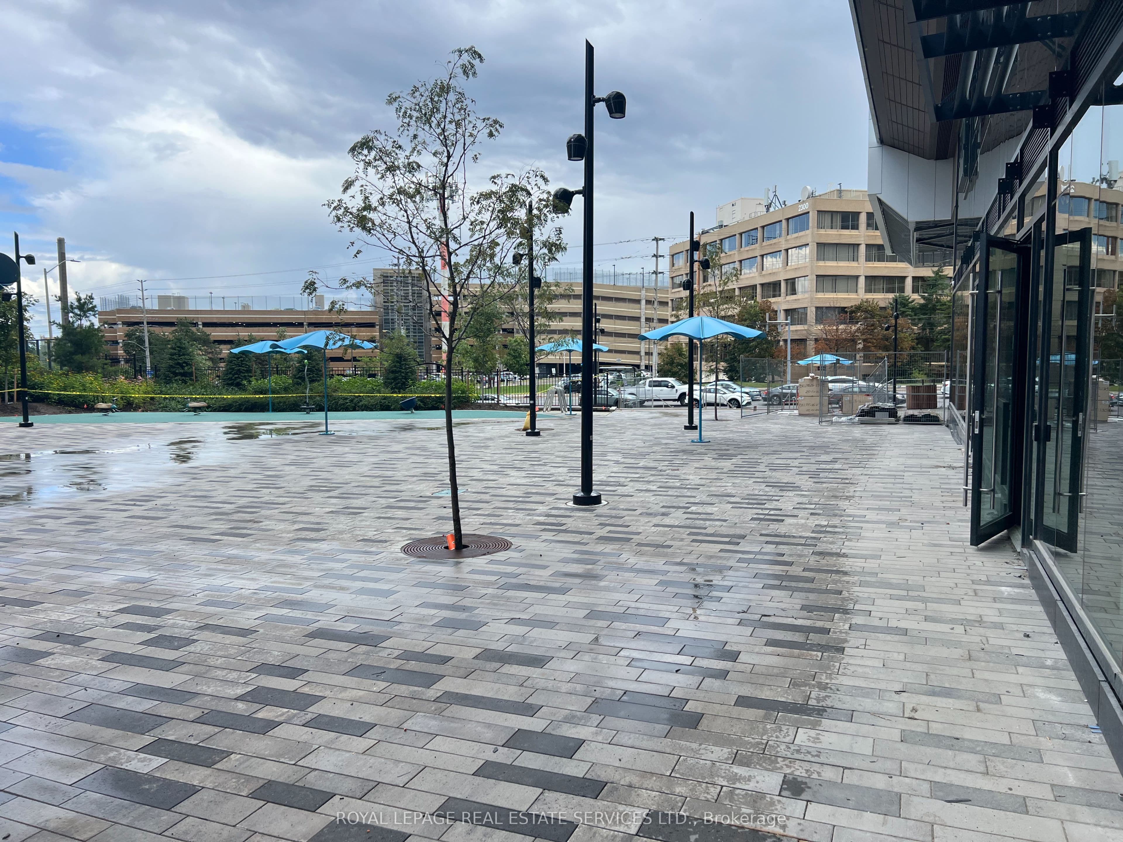 2485 Eglinton Avenue W 5, Mississauga, ON L5M 2T1