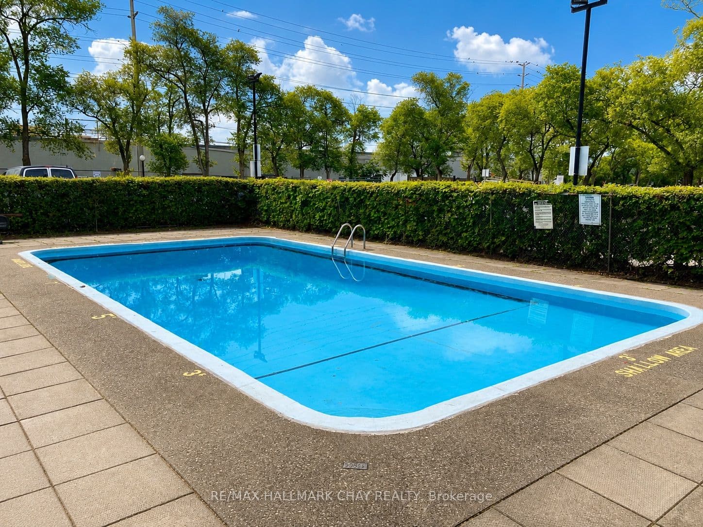 3065 Queen Frederica Drive 604, Mississauga, ON L4Y 3A3