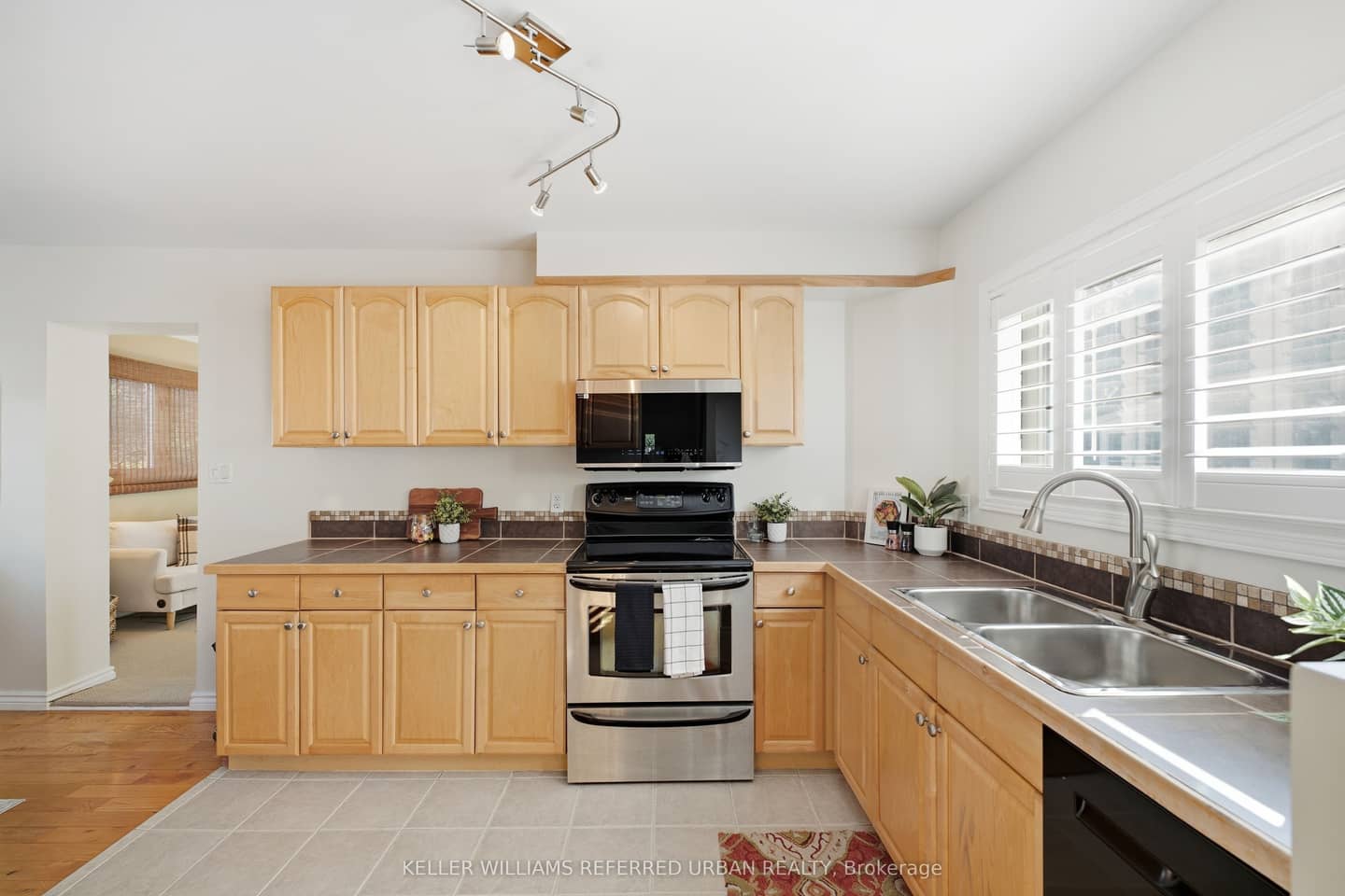 569 Masson Street, Oshawa, ON L1G 5A2