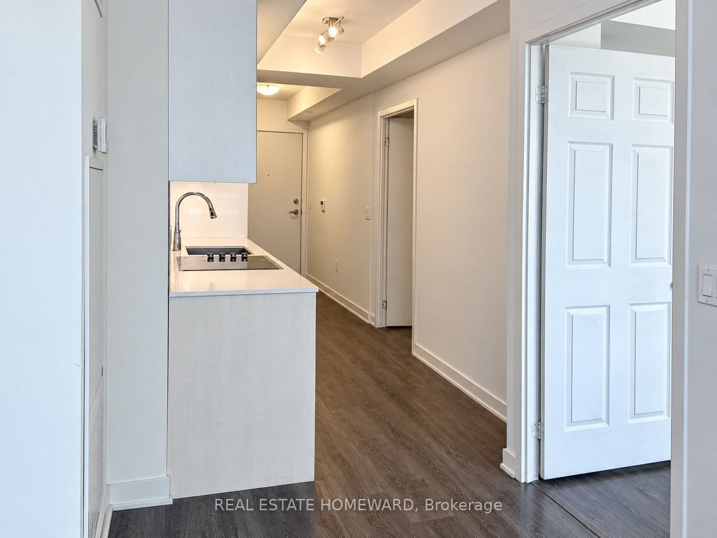 99 Broadway Avenue 1405, Toronto, ON M4P 0E3