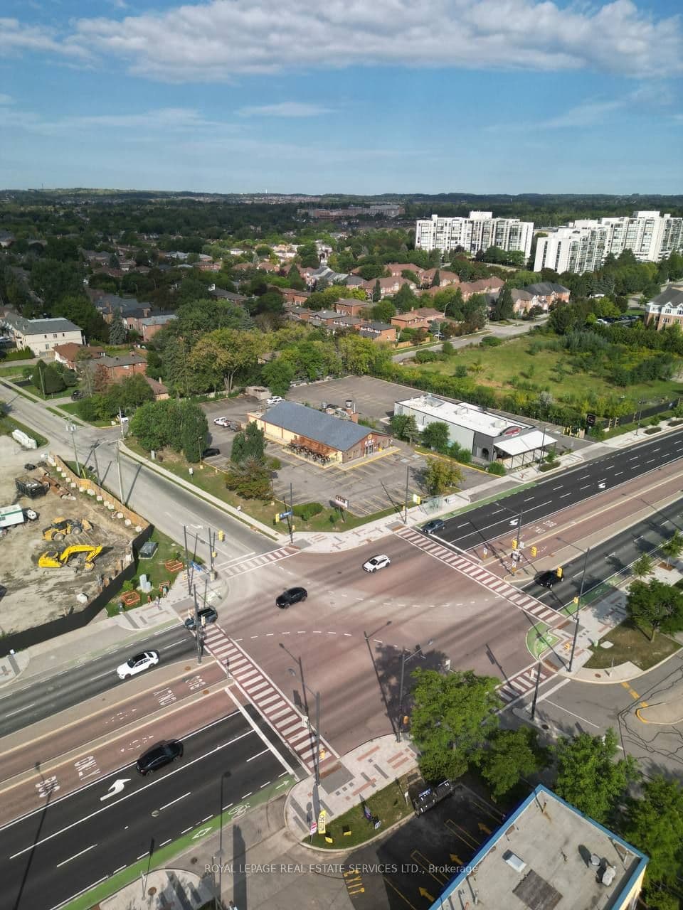 9712 Yonge Street E, Richmond Hill, ON L4C 1V9