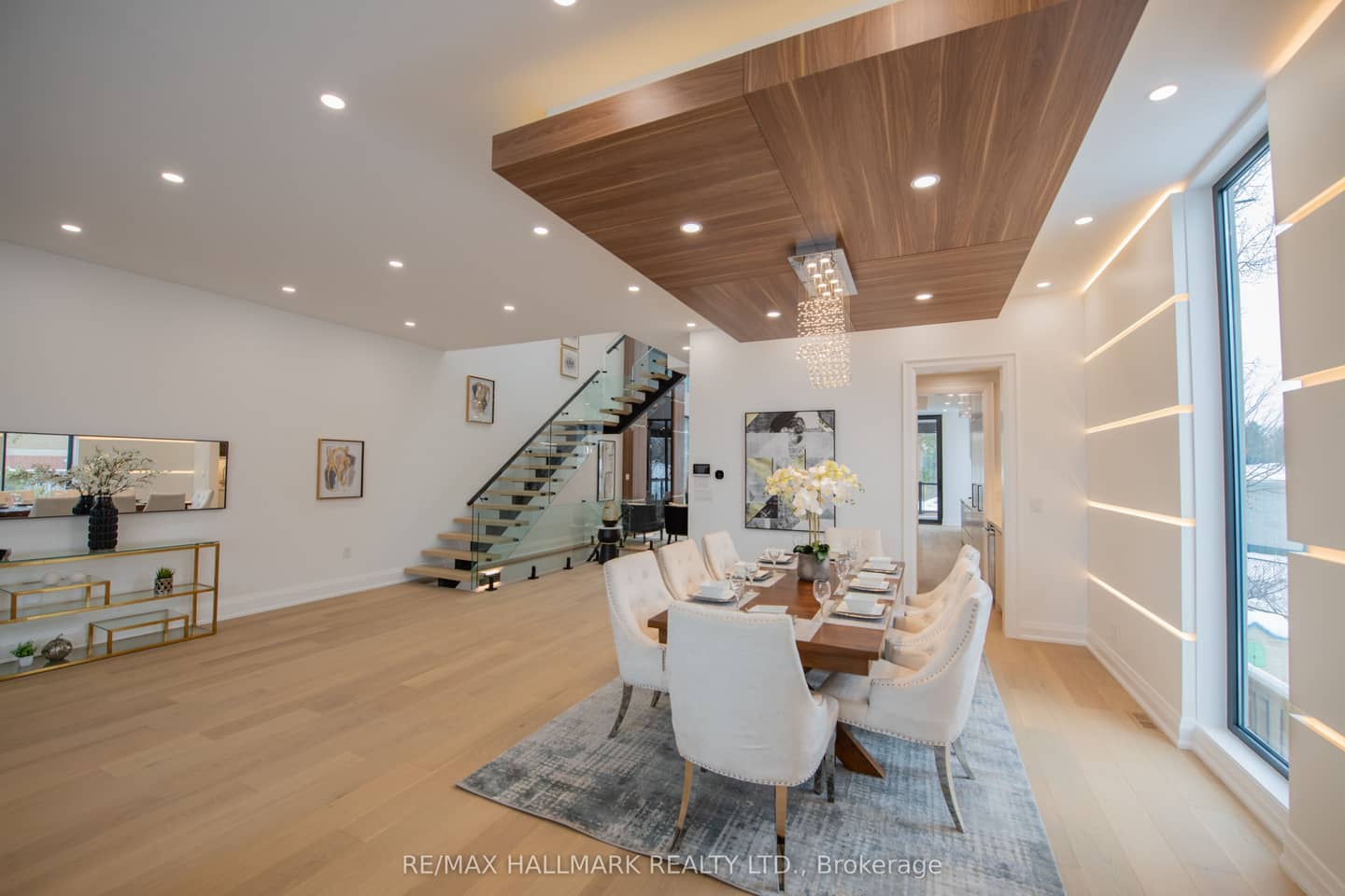 52 Wildwood Avenue, Richmond Hill, ON L4E 3B3