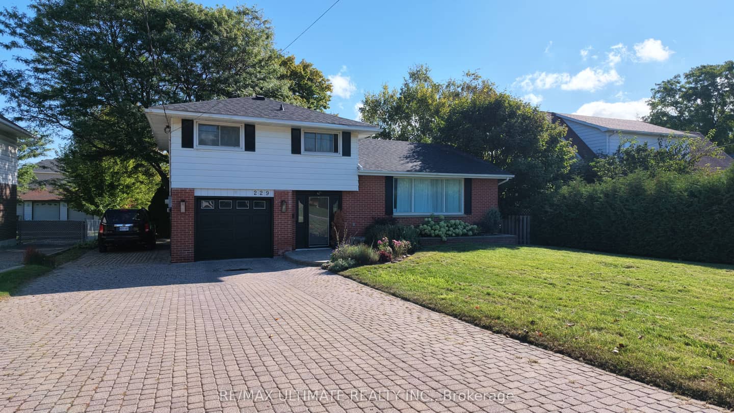 229 Liberty Street N, Clarington, ON L1C 2M6