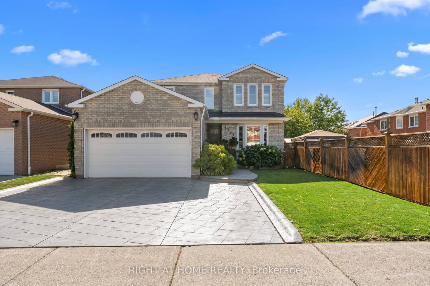 5382 Huntingfield Drive, Mississauga, ON L5R 2E8