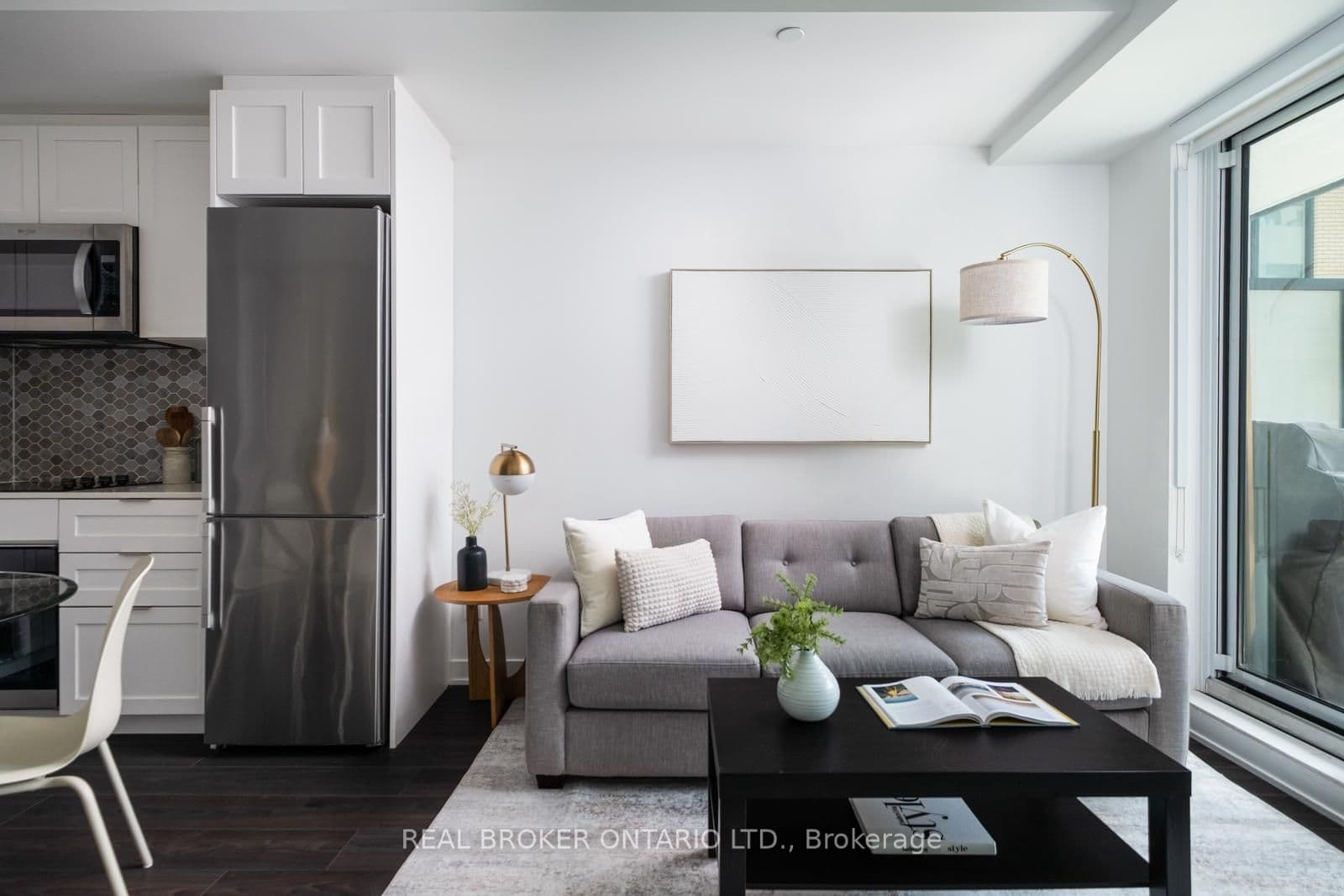543 Richmond Street W 528, Toronto, ON M5V 0W9