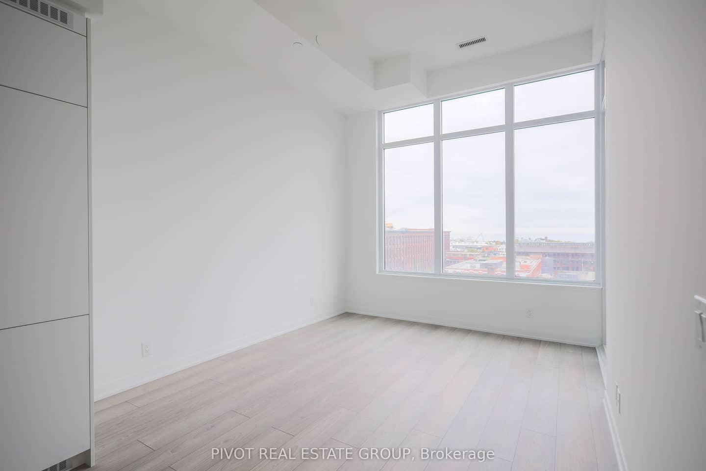 285 Dufferin Street 715, Toronto, ON M6K 0J2
