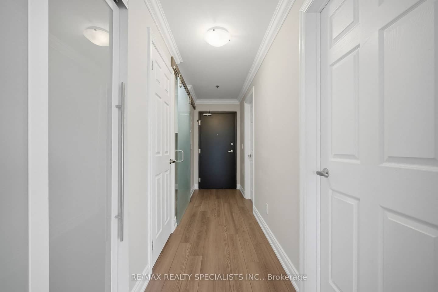 21 Brookhouse Drive 304, Clarington, ON L1B 0V4