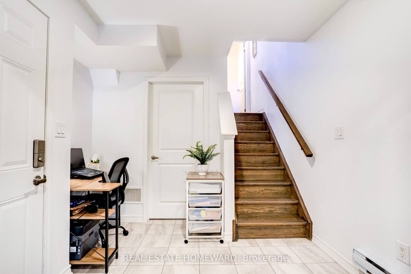 28 Goldeye Street, Whitby, ON L1P 1Y5