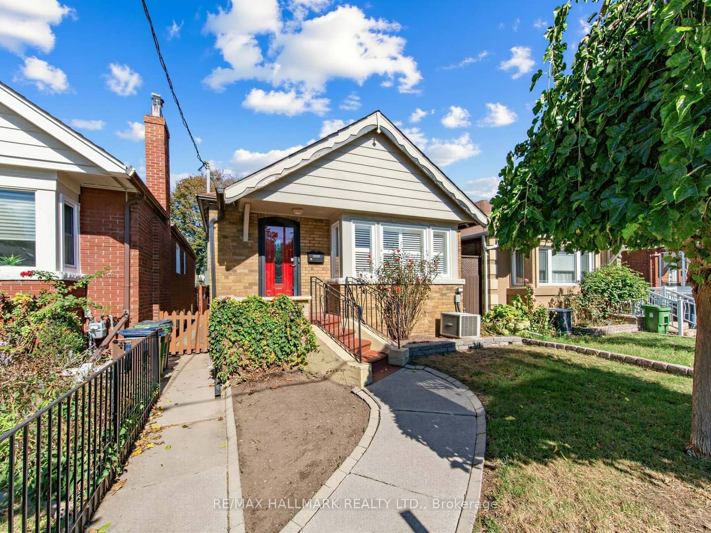 224 O' Connor Drive, Toronto, ON M4J 2T4