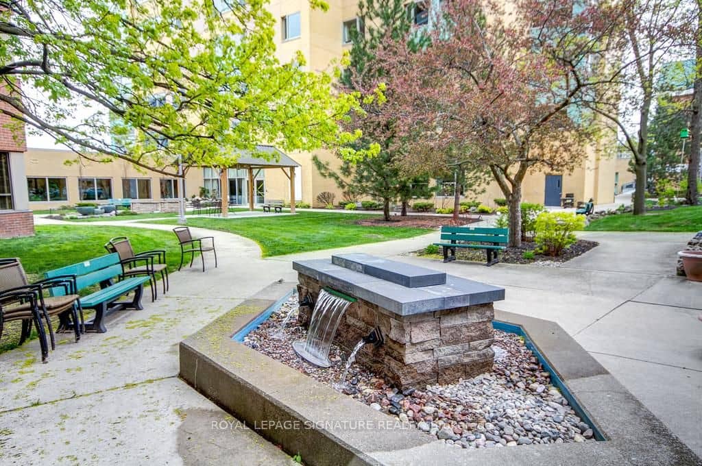 115 Bonis Avenue 203, Toronto, ON M1T 3S4