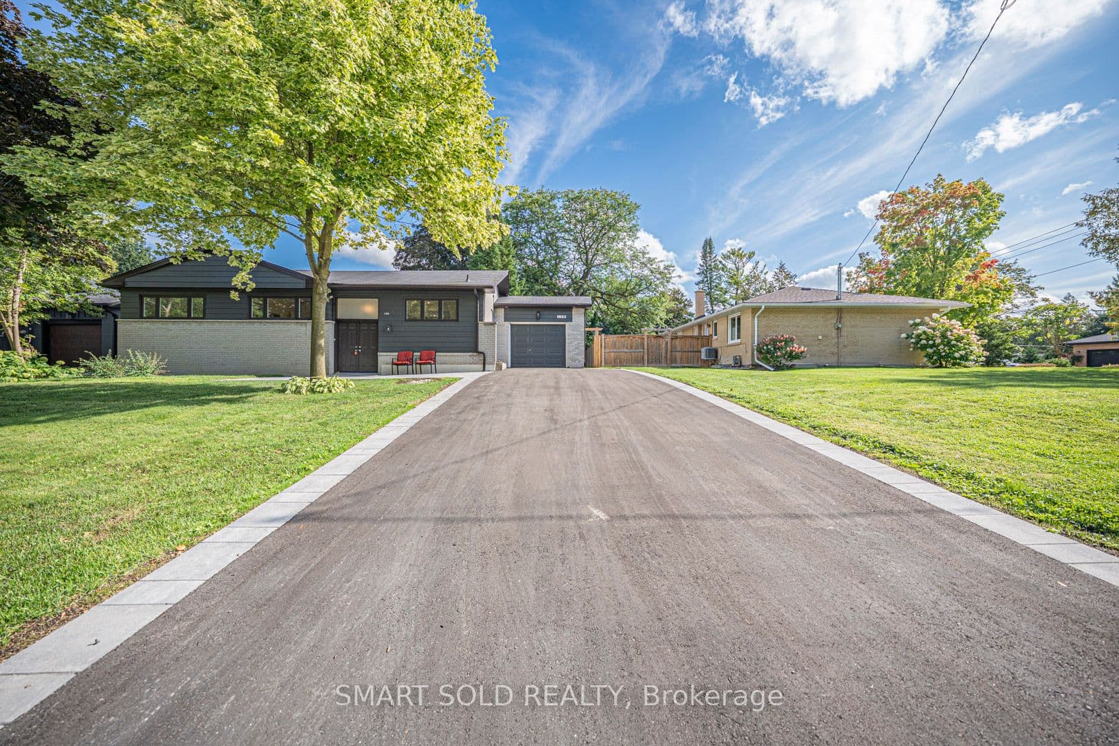 158 Park Avenue, Newmarket, ON L3Y 1V1