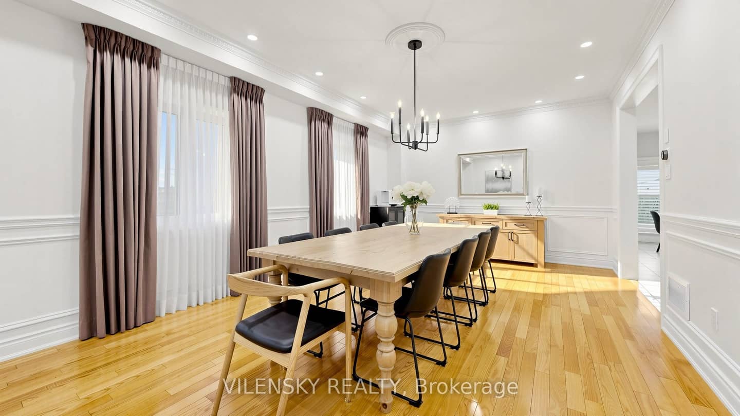 464 Apple Blossom Drive, Vaughan, ON L4J 9A2