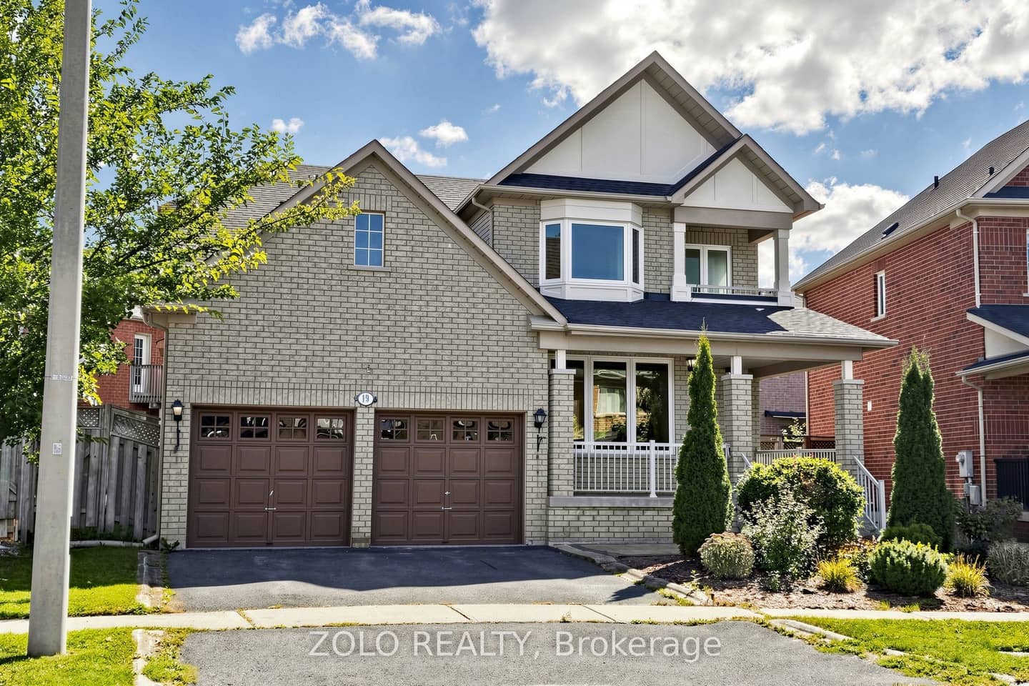 19 Waldron Crescent, Richmond Hill, ON L4E 4A3