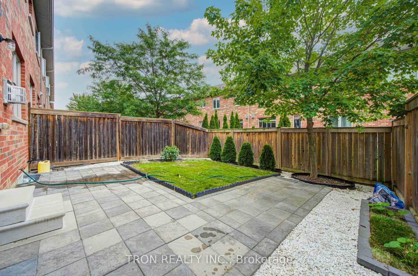 33 Mazarine Lane, Richmond Hill, ON L4S 0G2