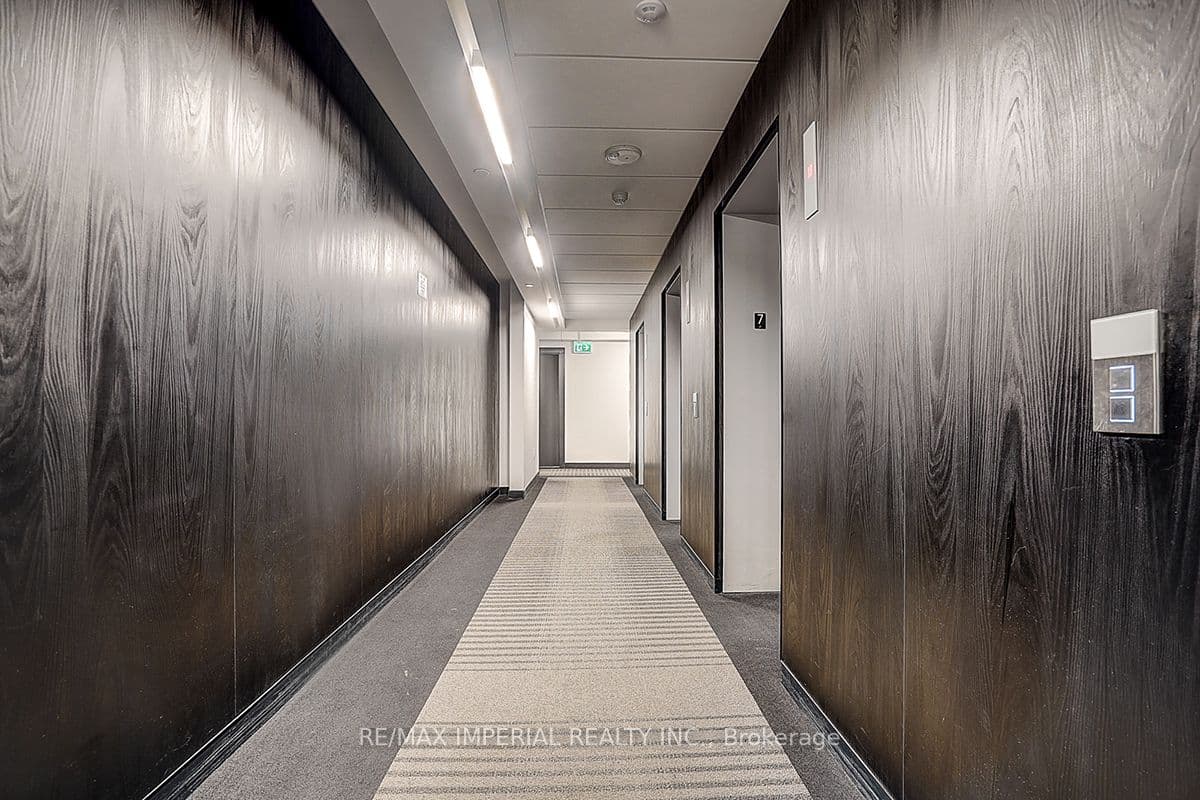 77 Shuter Street 710, Toronto, ON M5B 0B8