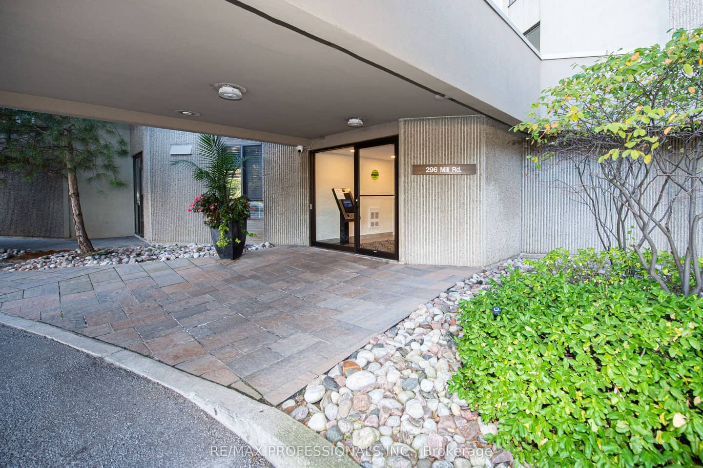 296 Mill Road PH08, Toronto, ON M9C 4X8
