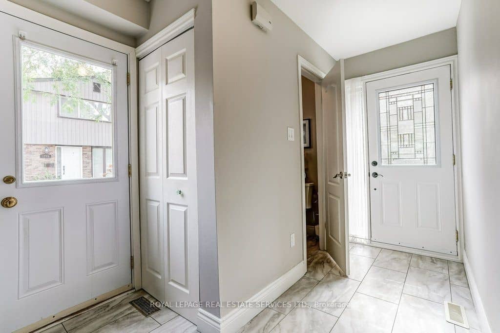 1770 Hyde Mill Crescent, Mississauga, ON L5N 0A7