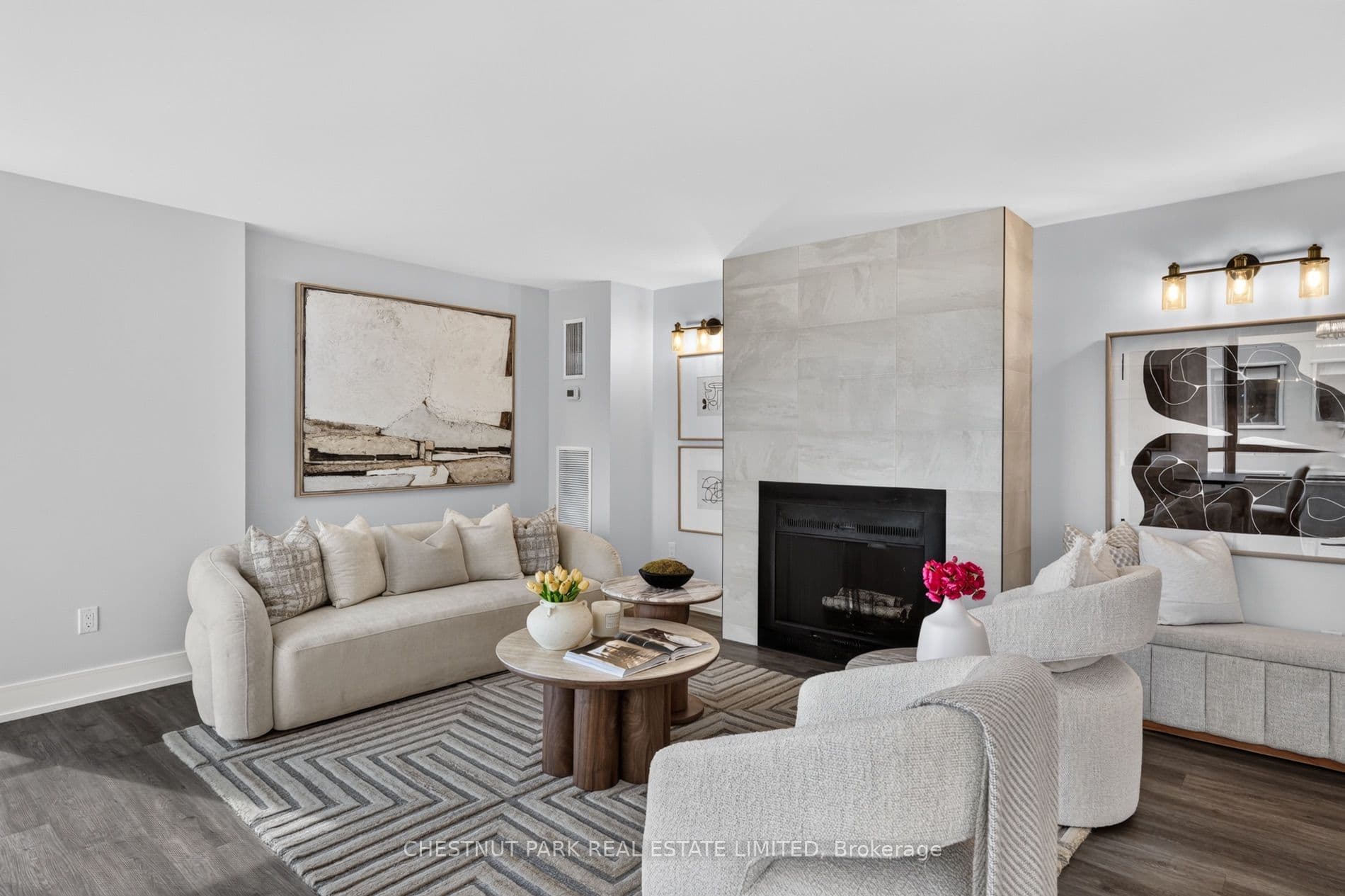 280 Simcoe Street 1209, Toronto, ON M5T 2Y5