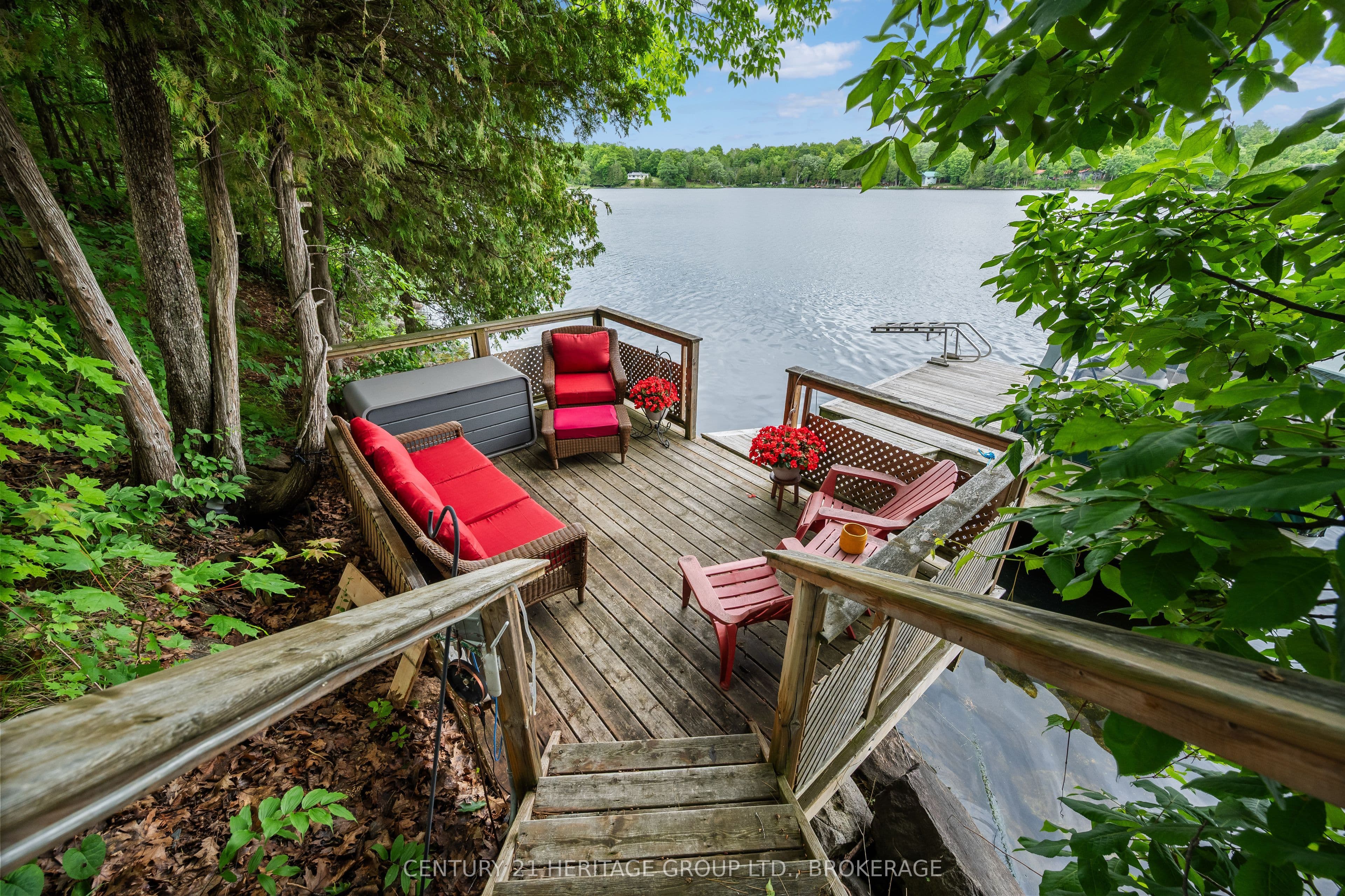 4212 Pine Ridge Drive, Frontenac, ON K0H 0B8