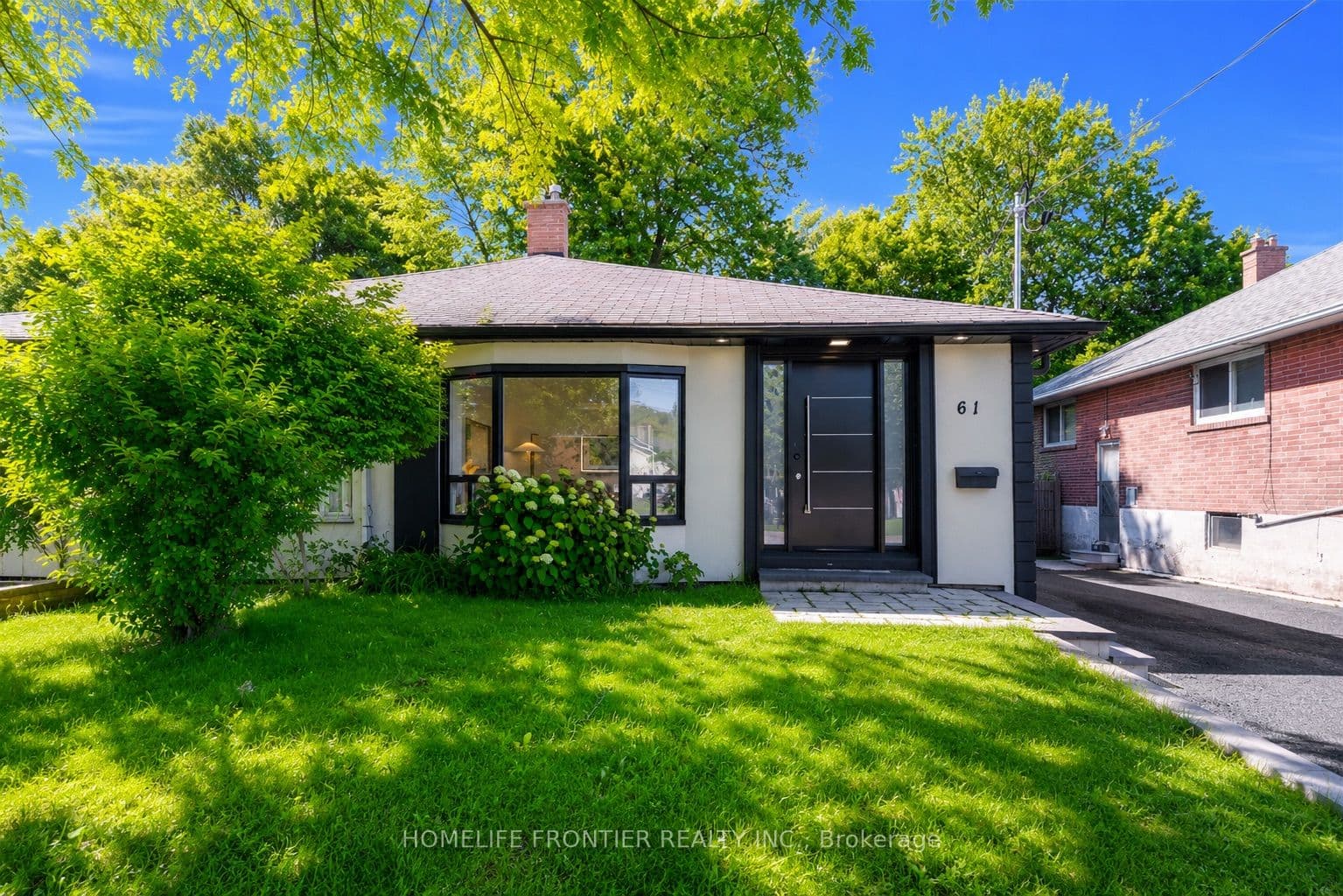 61 Sundial Crescent, Toronto, ON M4A 2J7