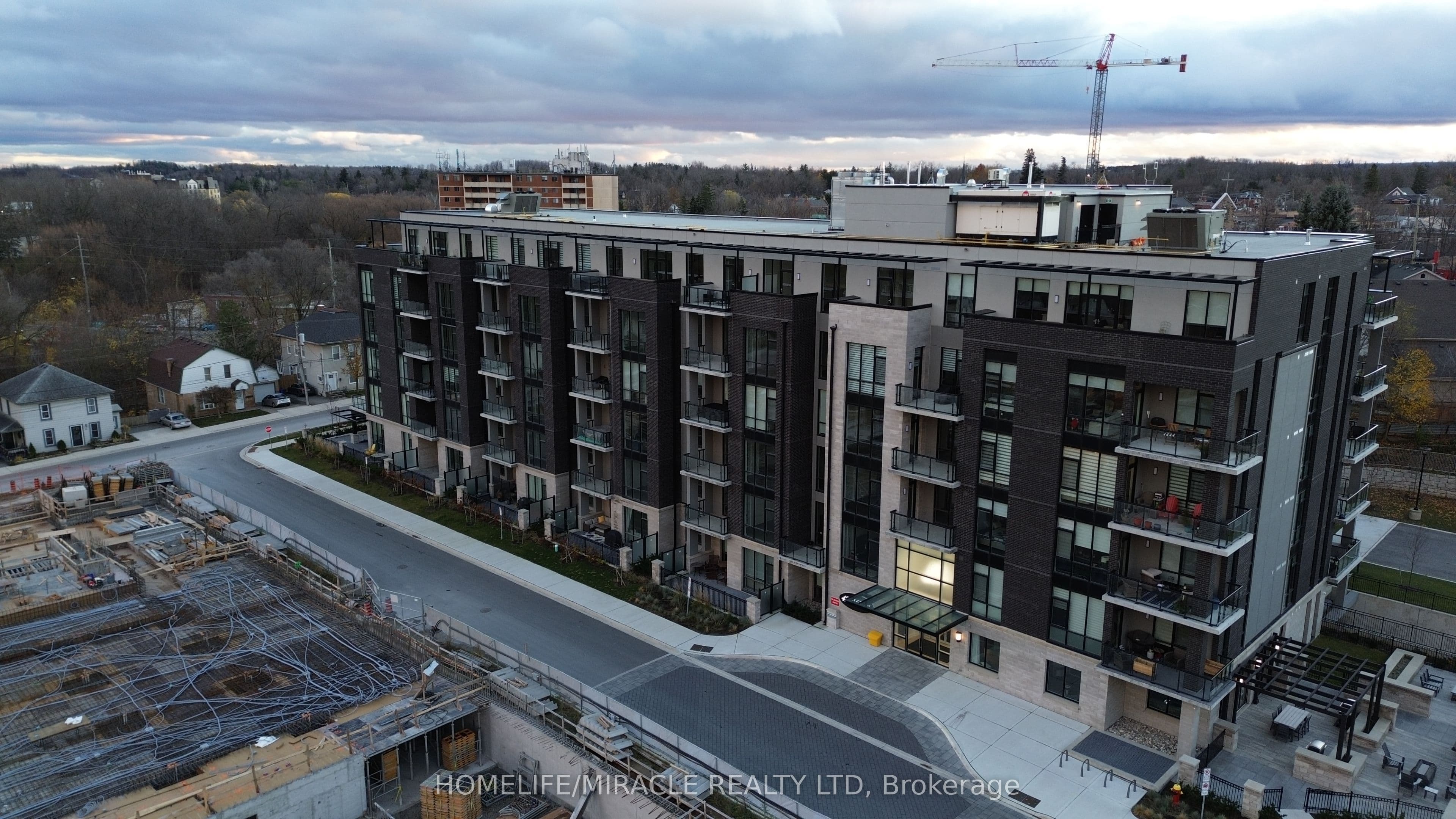 42 Mill Street 414, Halton Hills, ON L7G 0P9