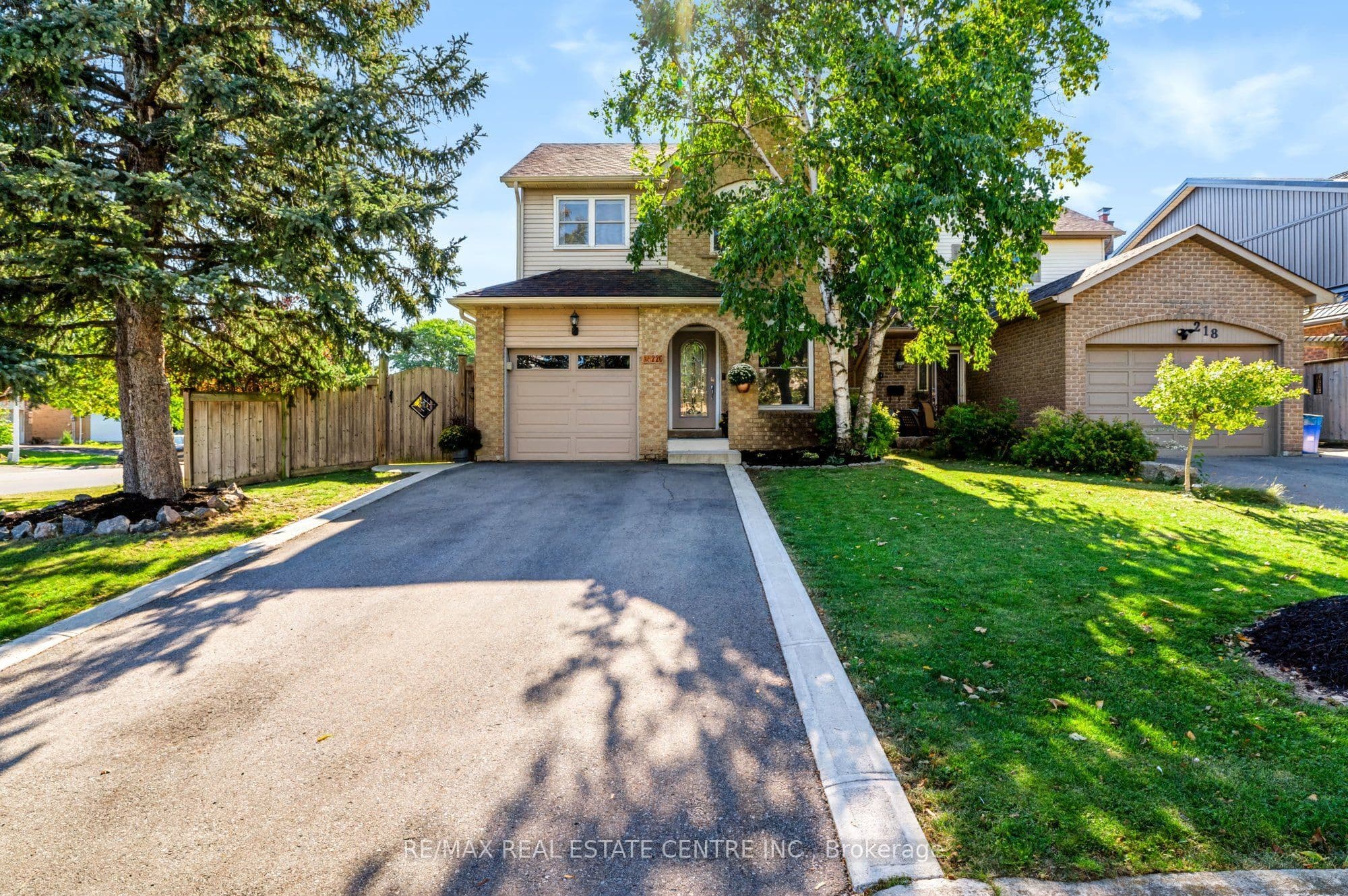 220 Harvest Drive, Milton, ON L9T 4T3