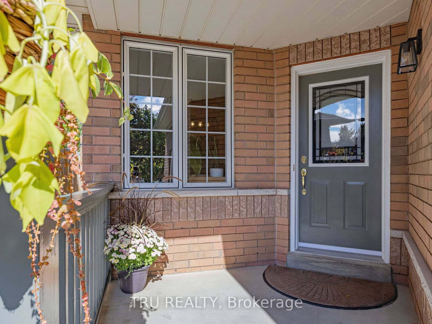 63 Russell Street, Halton Hills, ON L7G 5Y8