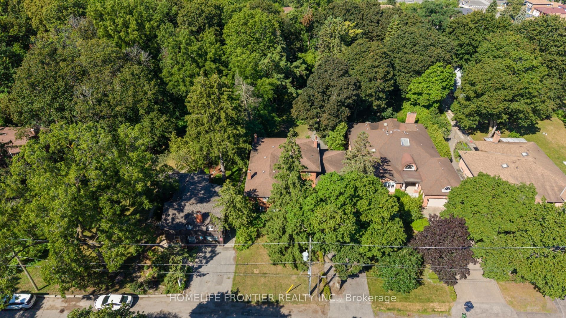 36 Riverdale Drive, Toronto, ON M9V 2T3