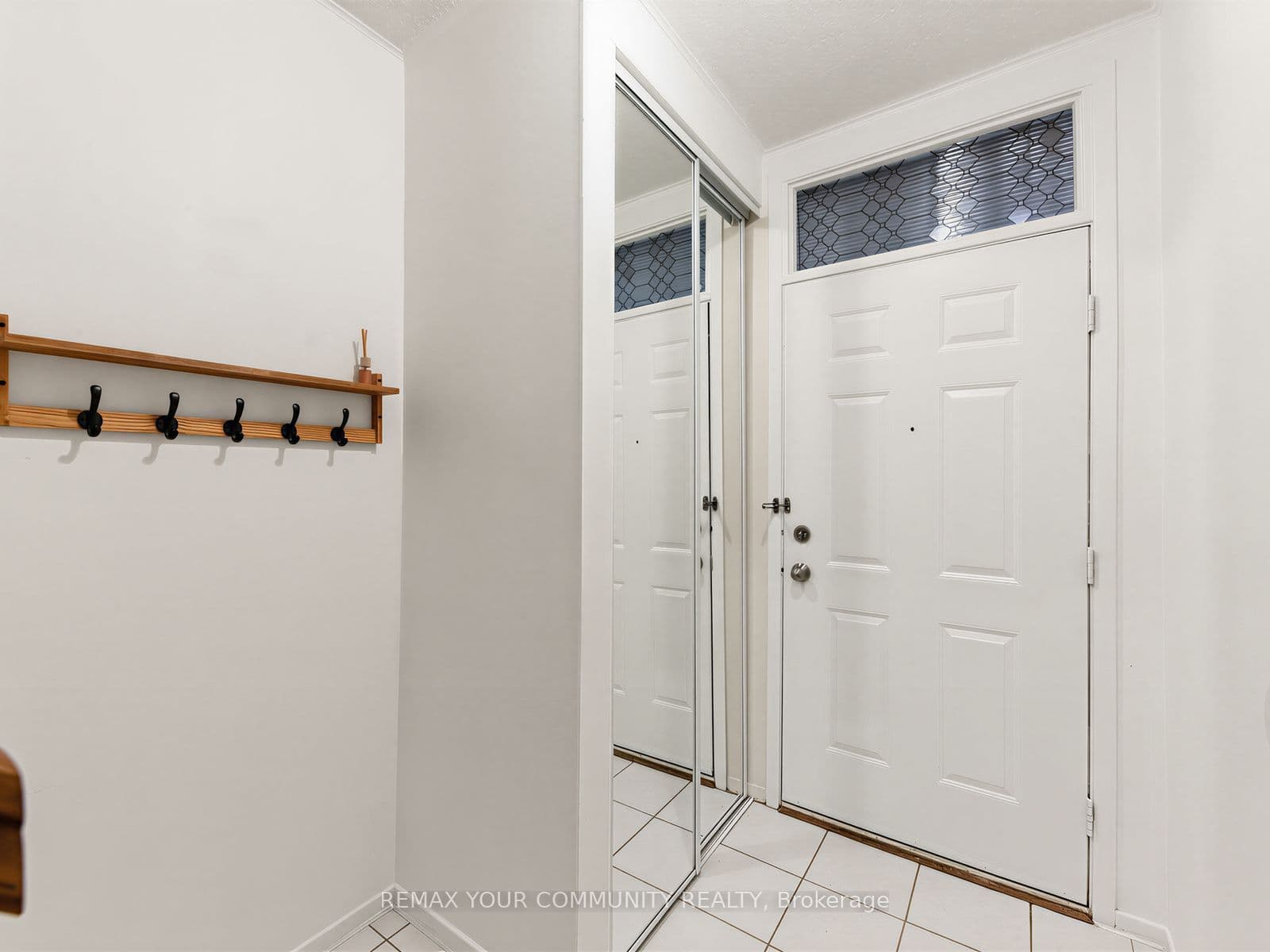 88 Dana Crescent, Vaughan, ON L4J 2R5