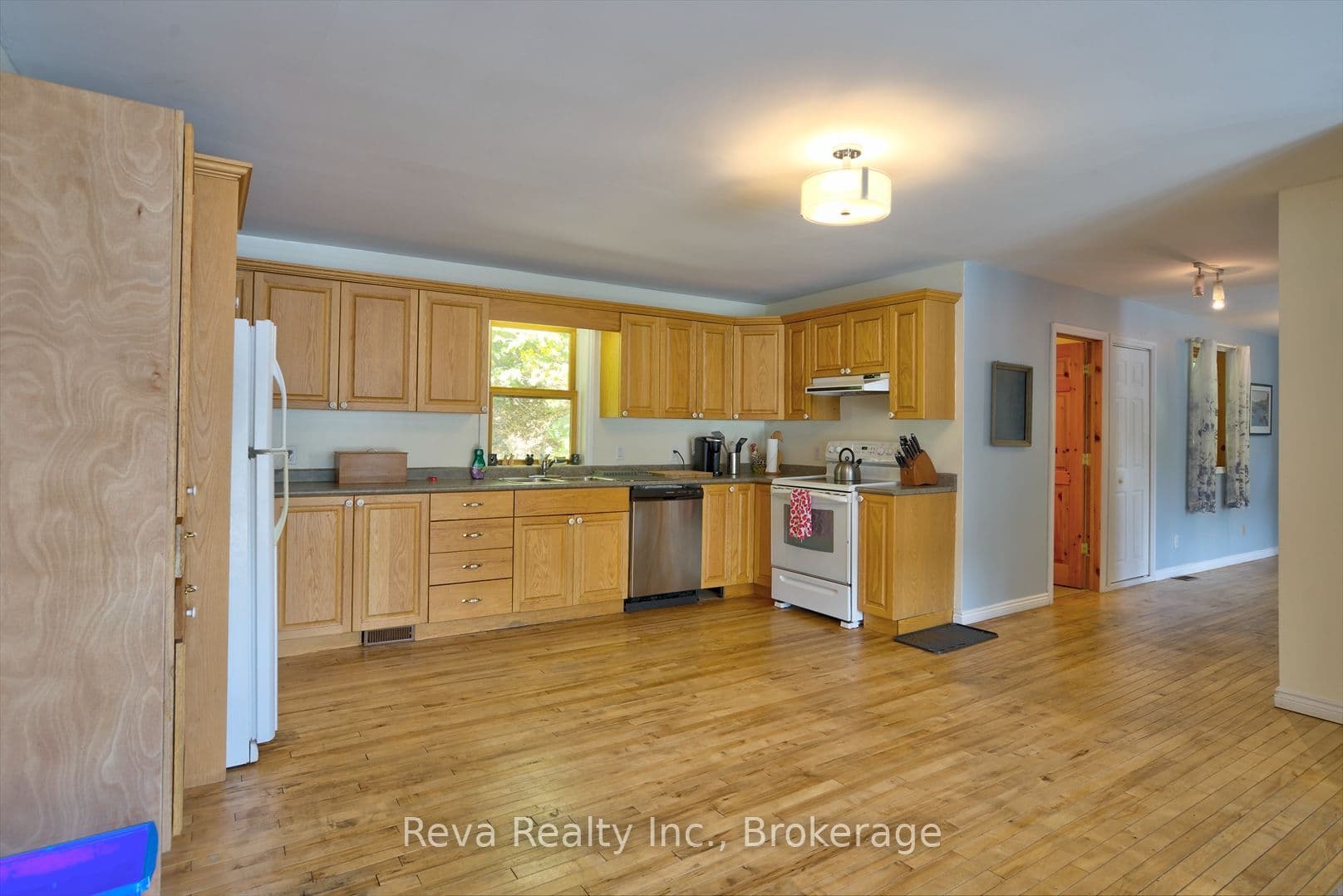 70A Holland Lake Road, Bancroft, ON K0L 1C0