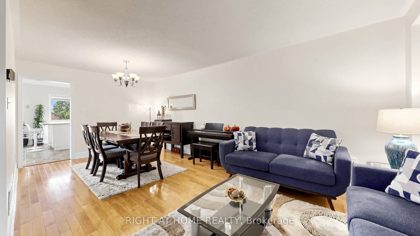 87 Primeau Drive, Aurora, ON L4G 6Z6