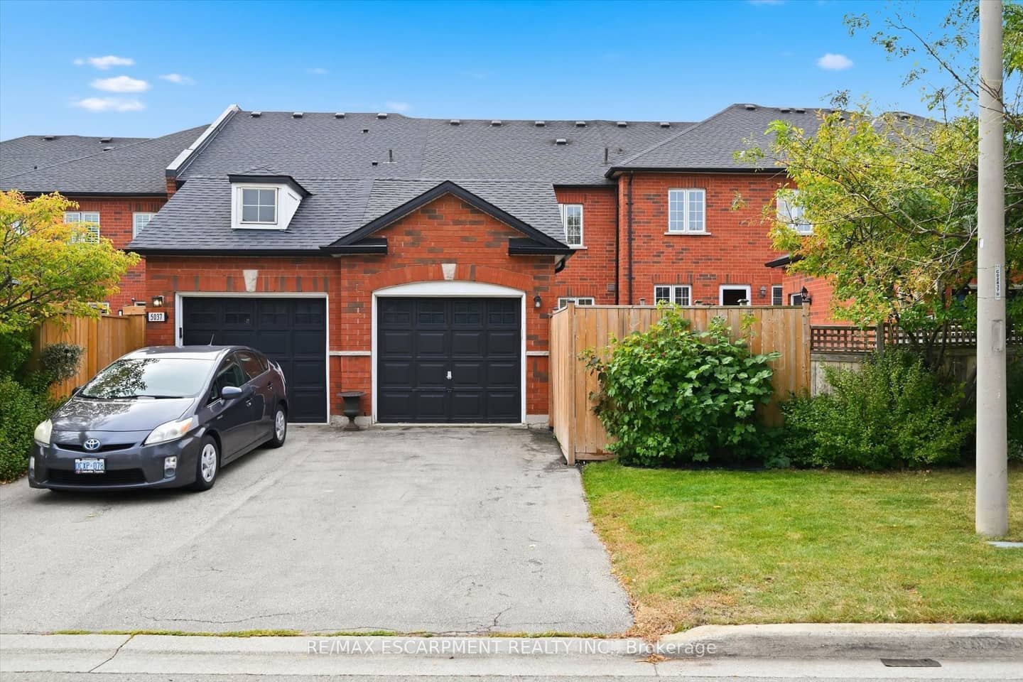 5035 Corporate Drive, Burlington, ON L7L 7L5