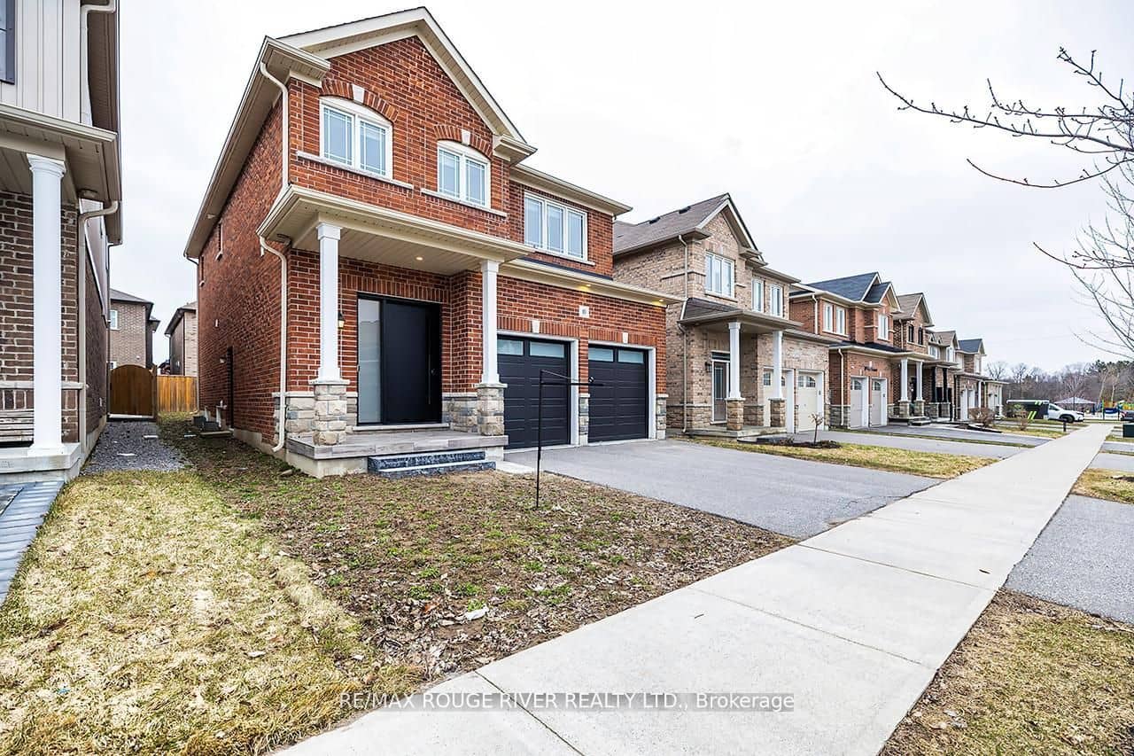10 Moses Crescent, Clarington, ON L1C 0T7