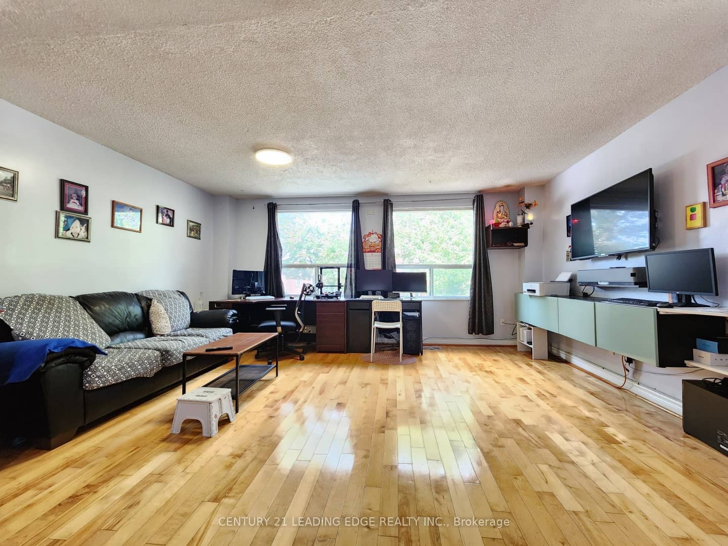 203 Lotherton Pathway 82, Toronto, ON M6B 2G6