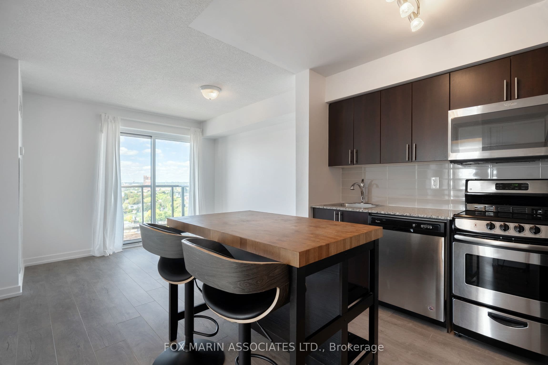 1420 Dupont Street 1504, Toronto, ON M6H 0C2