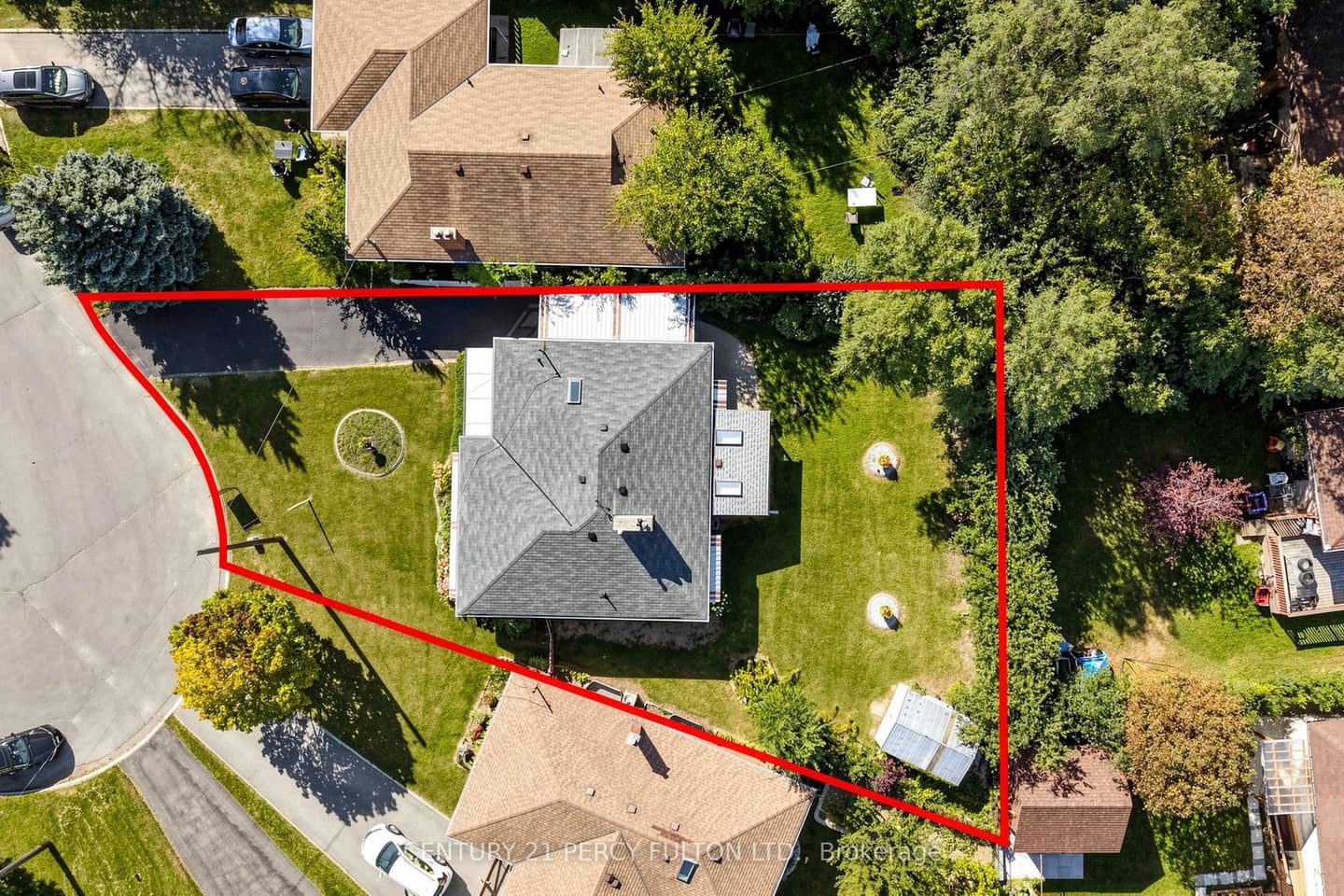 8 Wallbridge Court, Toronto, ON M2R 1W1