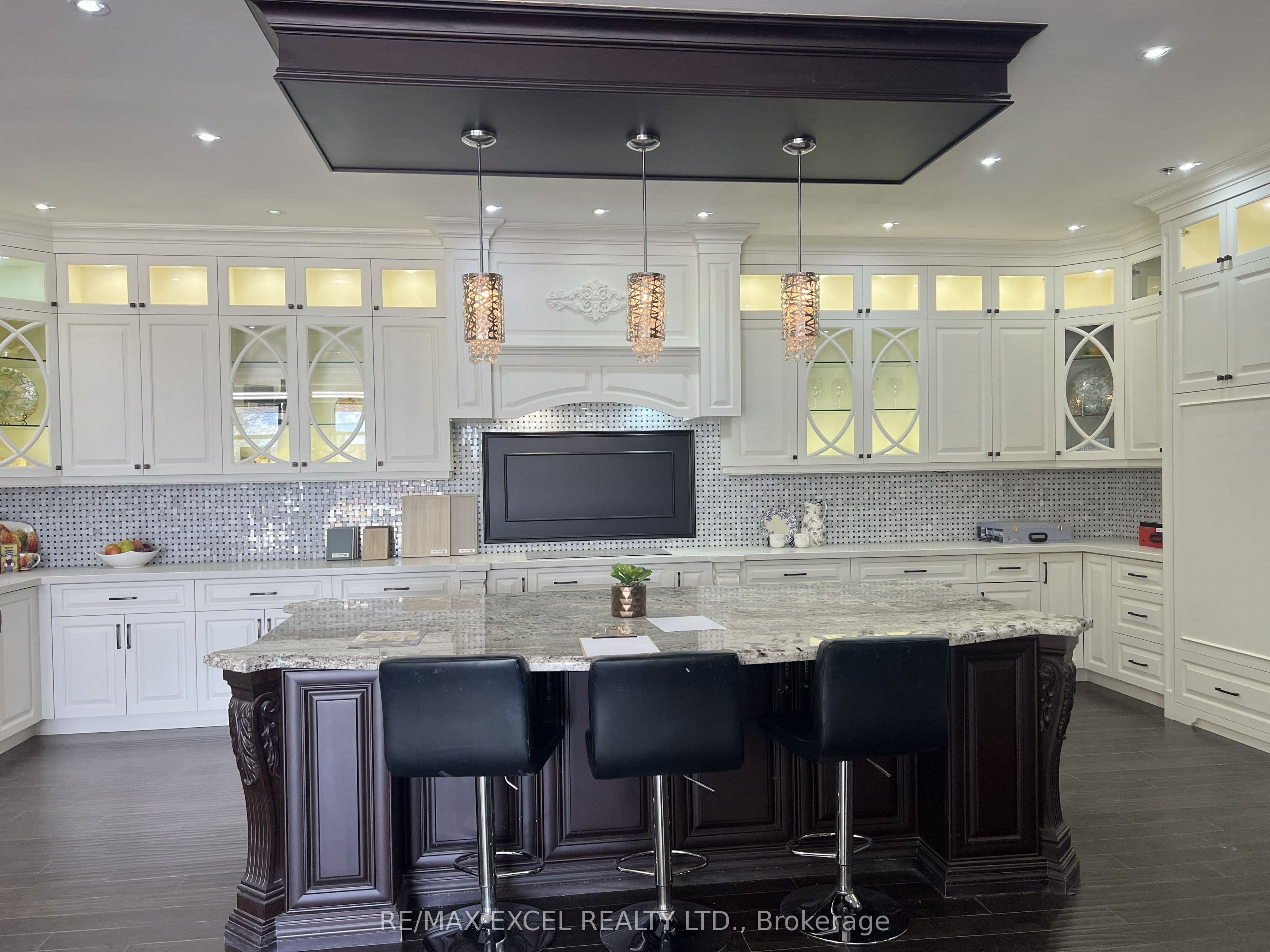 83 Whitmore Road, Vaughan, ON L4L 6E2