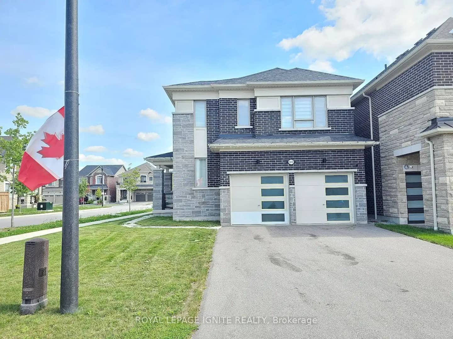 3250 Chimney Swift Crescent, Pickering, ON L1X 0N3