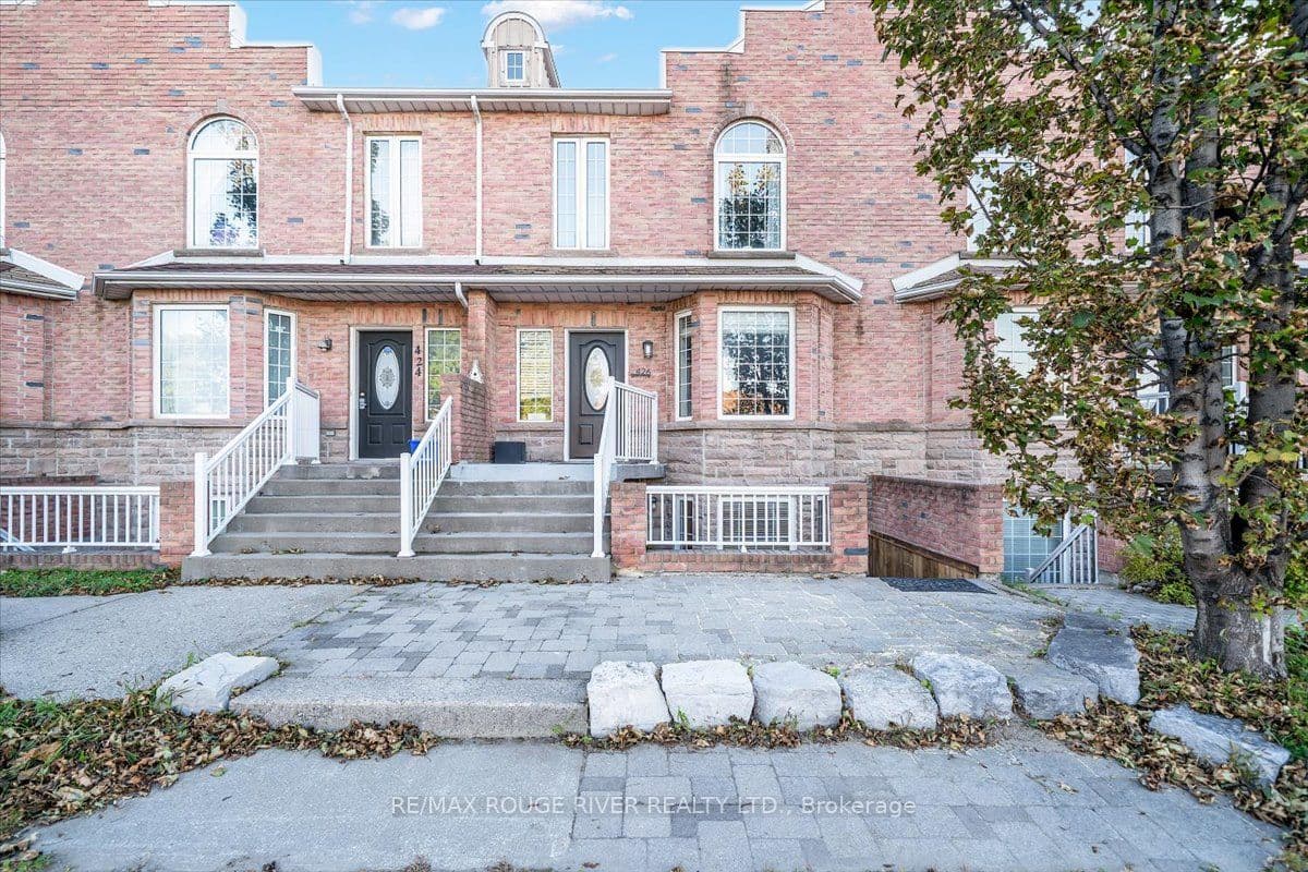 426 Brock Street N, Whitby, ON L1N 4H9